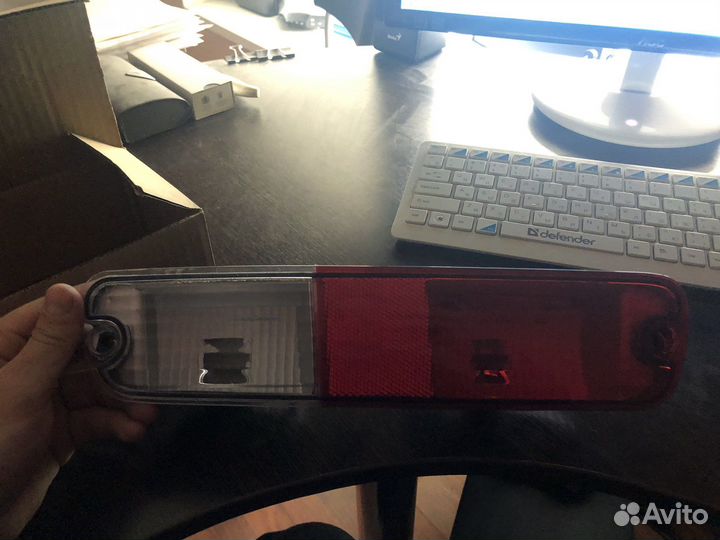 Фонарь В бампер задний левый Mitsubishi Pajero 3