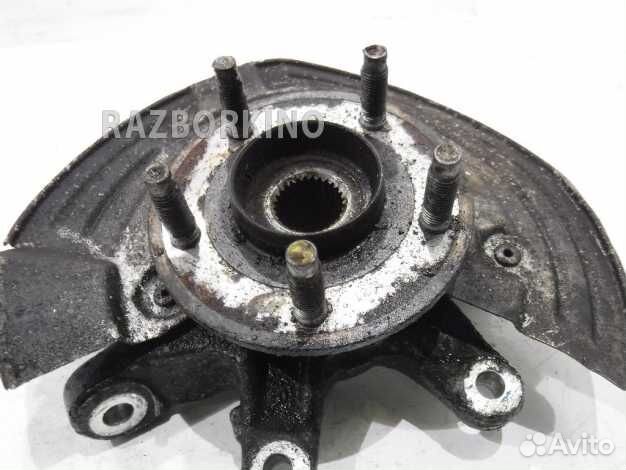 Кулак задний правый Ягуар