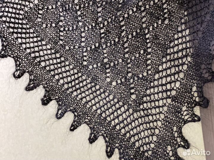 Вязаный шарф из козьего пуха