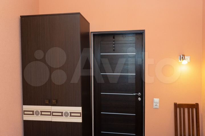 3-к. квартира, 80 м², 1/1 эт.