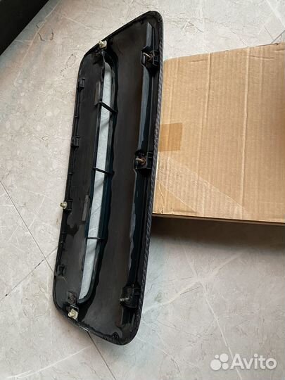 Ноздря на капот subaru