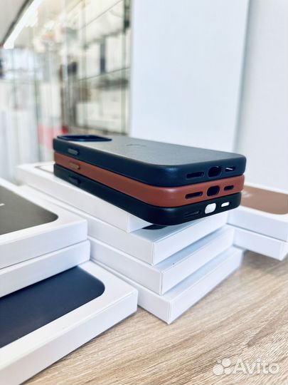 Кожаный чехол на 14 / 14Pro / 14PM