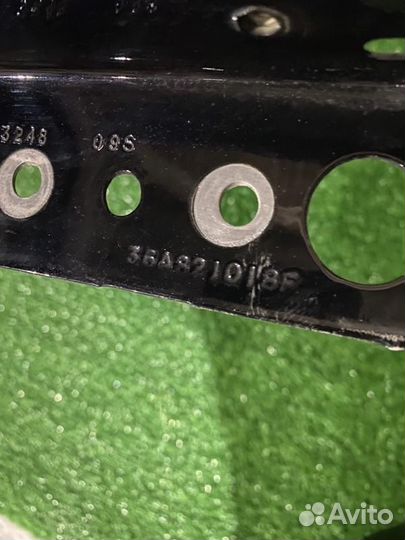 Крыло переднее правое Bentley Bentayga (2015-2020)