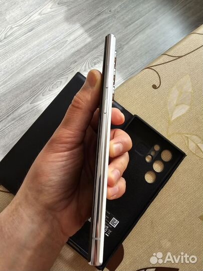Samsung Galaxy S22 Ultra, 12/256 ГБ