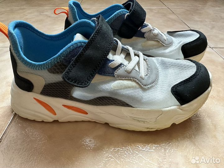 Кроссовки котофей