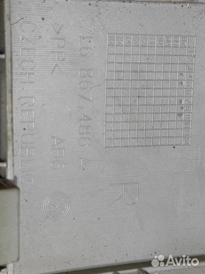 Плафон салонный правый Audi Allroad C5 2.7 ARE