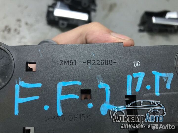 Левая правая ручка двери Ford Focus 2 внутренняя