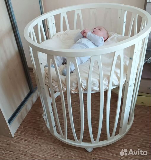 Детская овальная кроватка