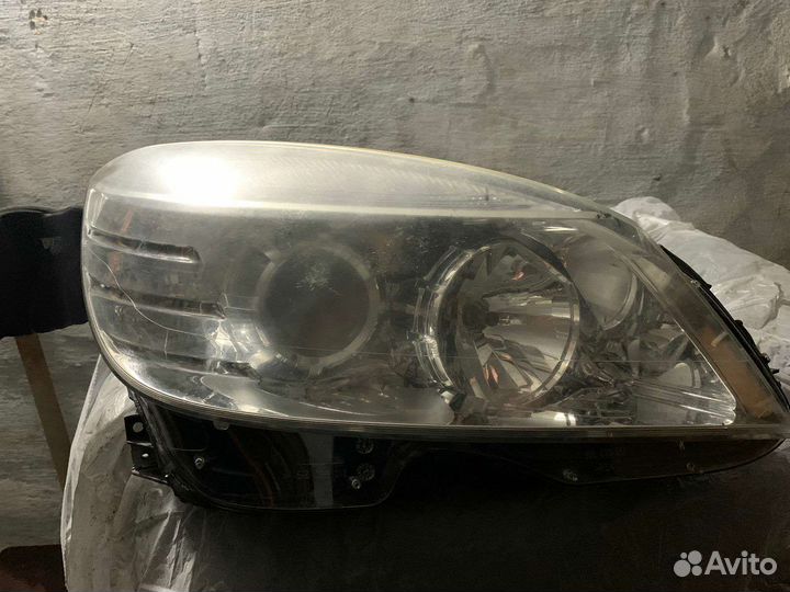 Фара правая перед Mercedes-benz C класс W204/S204
