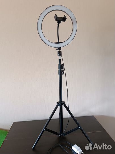 Лампа кольцевая 26см и штатив