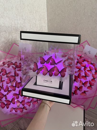 Букет из бабочек reminder