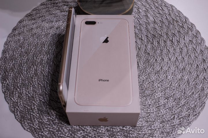 iPhone 8 Plus 64 GB