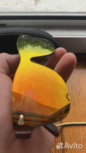 Солнцезащитные очки италия