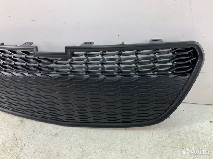 Решетка бампера передняя Chevrolet Spark M300