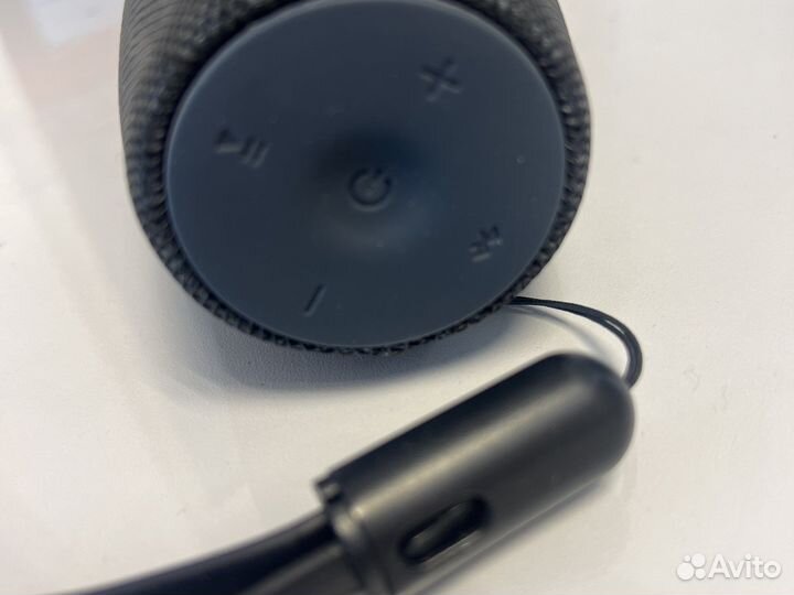 Блютуз колонка philips bt7900b/00