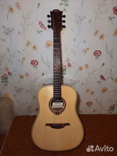 Акустическая гитара LAG T88D