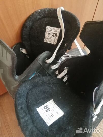 Коньки хоккейные 40 размер