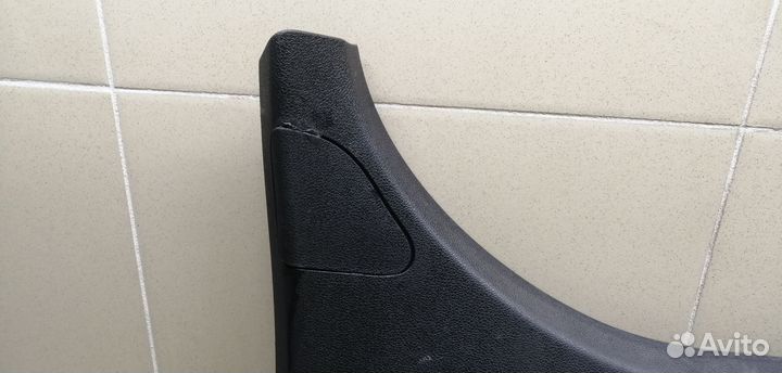 Обшивка двери багажника Kuga 2008-2012