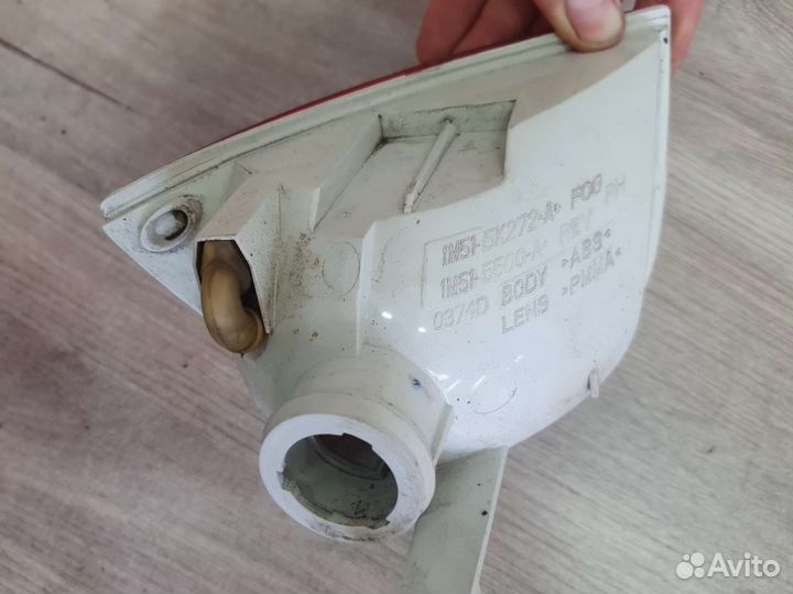 Фонарь задний правый в бампер ford focus 1