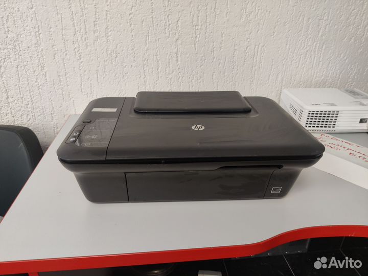 Принтер HP Deskjet 2050