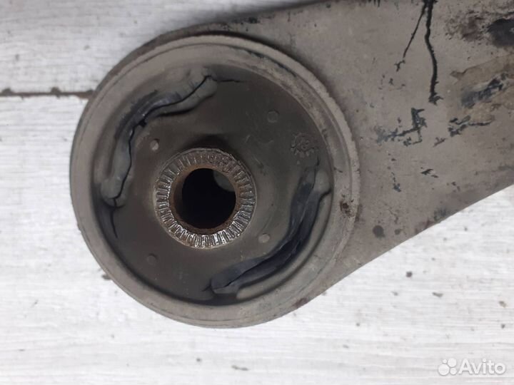 Рычаг передний правый Geely Emgrand EC7