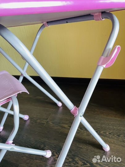 Детский стол и стул