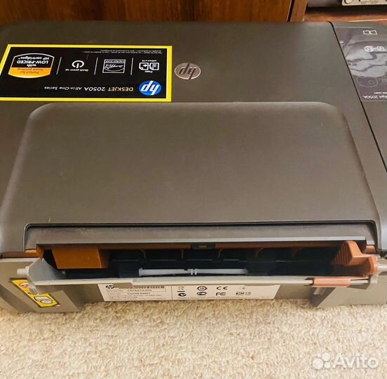 Принтер-сканер-копир HP Deskjet 2050 A