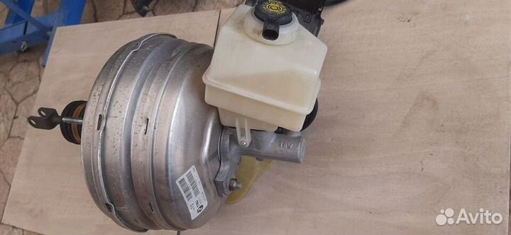 Вакуумный усилитель тормозов BMW X3 E83