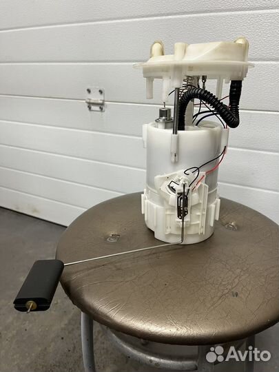 Топливный насос Рено Меган 2