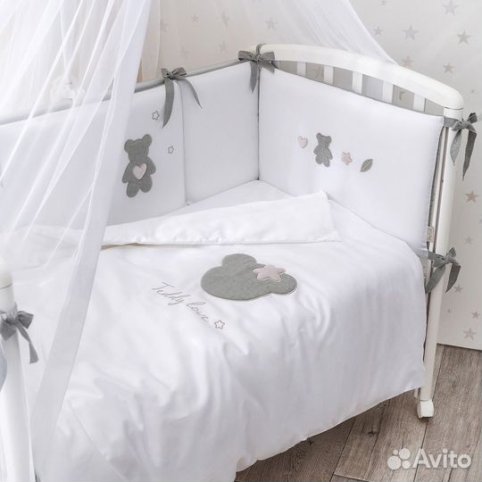 Комплекты в кроватку, балдахины и бортки Perina