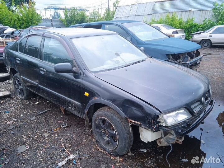 Трапеция дворников Nissan Primera P11