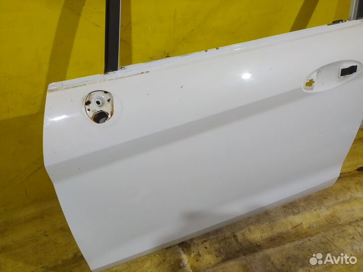 Дверь передняя левая Ford Fiesta 2008-2019 Форд