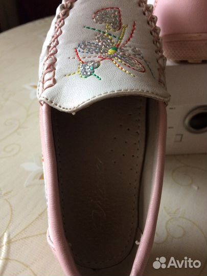 Продам туфли дошкольные (мокасины) фирмы 