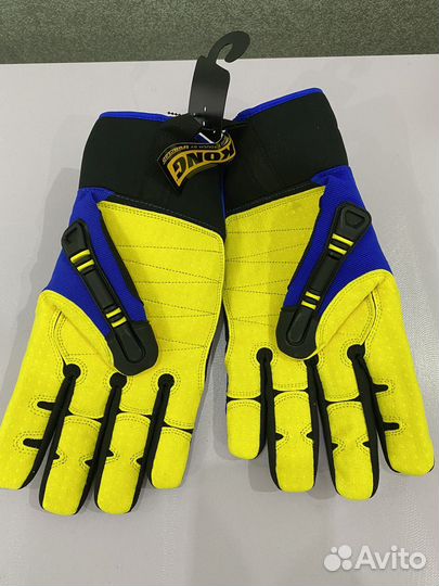 Противоударные перчатки