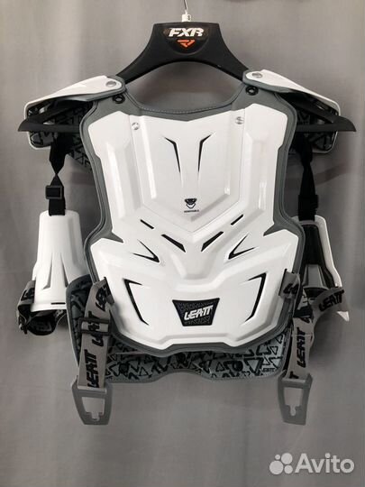 Защита leatt Adventure