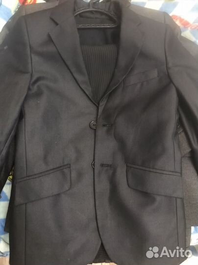Школьный костюм для мальчика 134 и 122