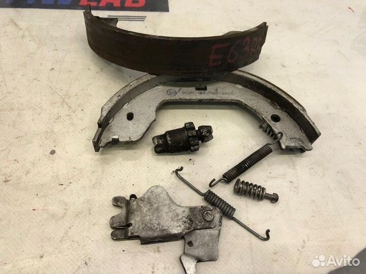 Тормозные колодки заднее правое Bmw 6-Series 645Ci