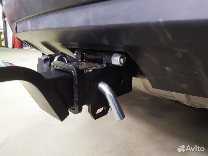 Фаркоп на Volkswagen Touareg 2002-2018