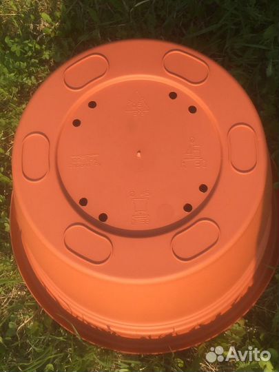 Вазон уличный для цветов 30 л, новый, Италия, 2 шт