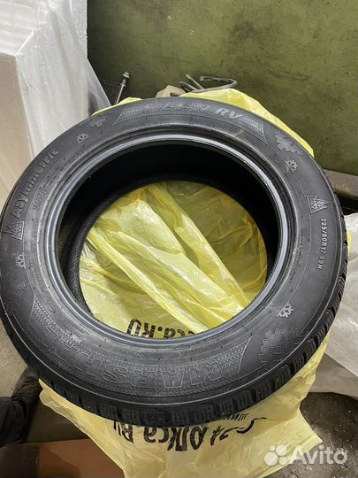 Marshal I'Zen RV KC15 225/60 R17