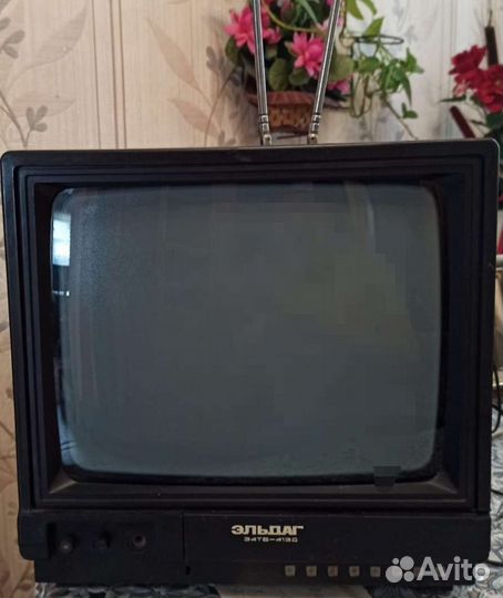 Ретро телевизор Эльдаг СССР