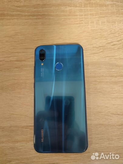 Телефон Huawei p20 lite