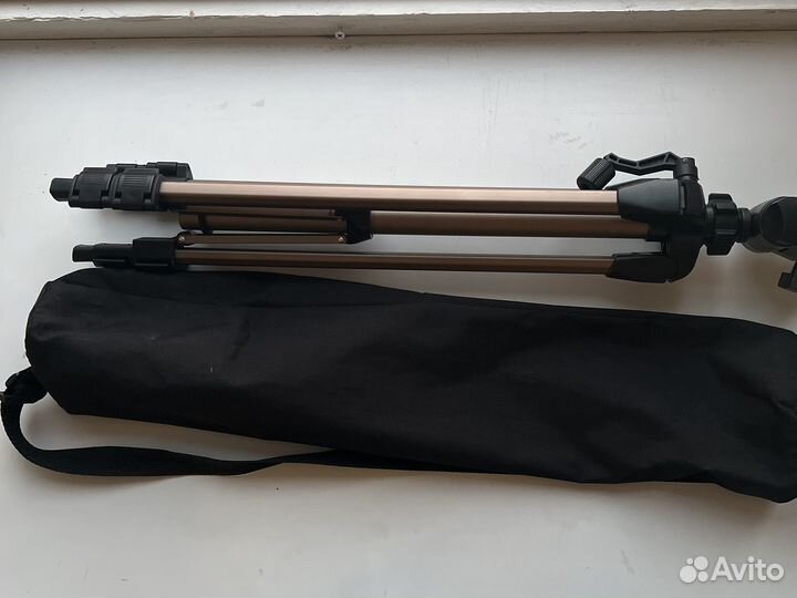 Штатив для фото и видео камеры