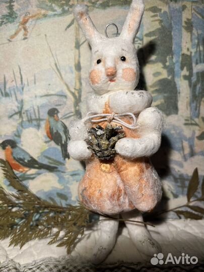 Ватная елочная игрушка кролик