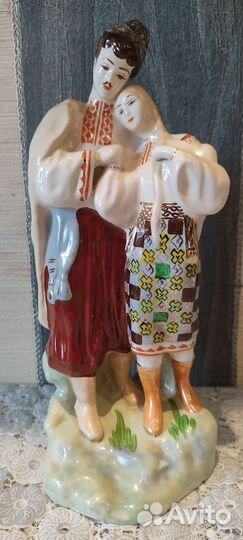 Фарфоровая статуэтка.Майская ночь.Славянский завод