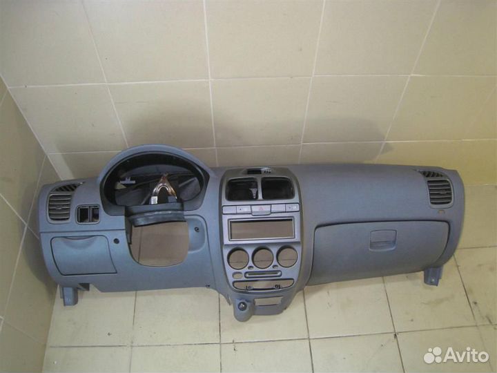 Торпедо Hyundai Accent (LC) 2000