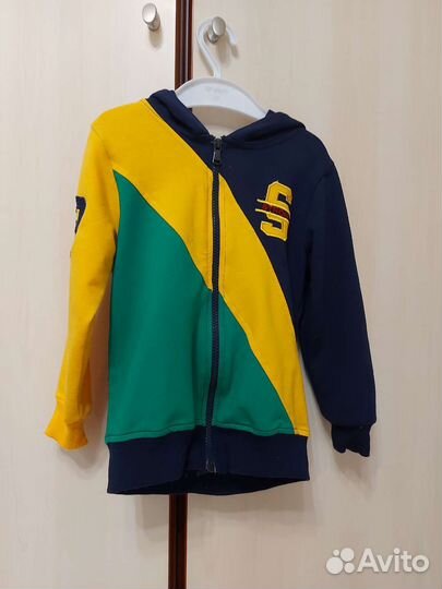 Костюм на мальчика 104-110