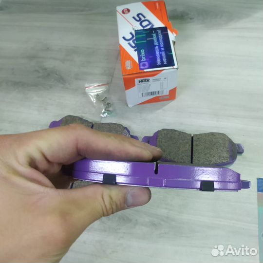 Колодки тормозные передние Chrysler Sebring, ASX