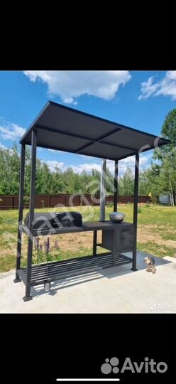 Мангал с крышей