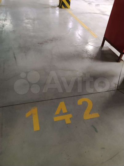 Машиноместо, 14 м²